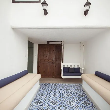 Castillo Grande Bayside Retreat 6br 2 Homes Holiday home